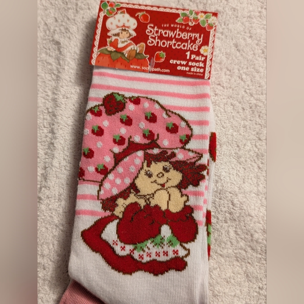 🦋 Strawberry Shortcake Women's Pink and White Socks